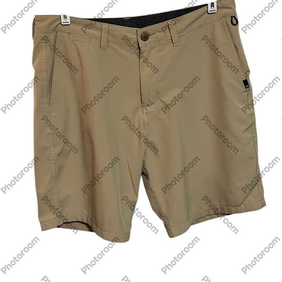 QuikSilver Amphibian DryFlight Water Repellent Tan Shorts - Picture 1 of 10